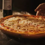 Pizza og vin: Den perfekte kombination til din aften
